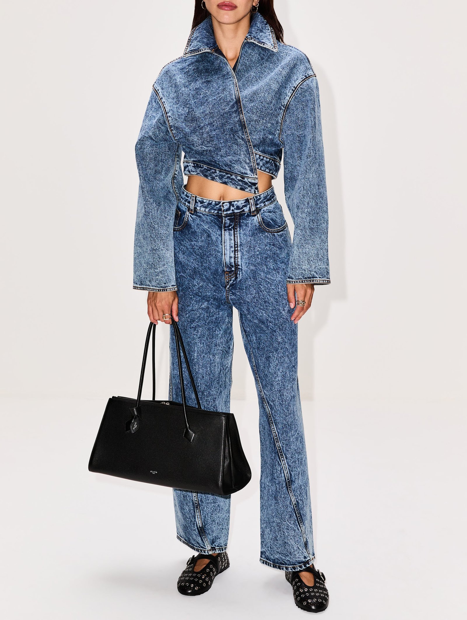 ALAIA Le Teckel Tote - Image 2