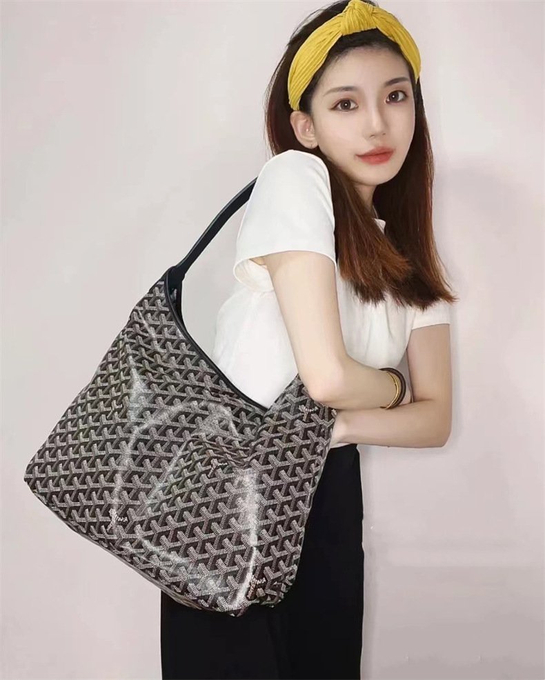 Goyard Bohème Hobo Bag - Image 12